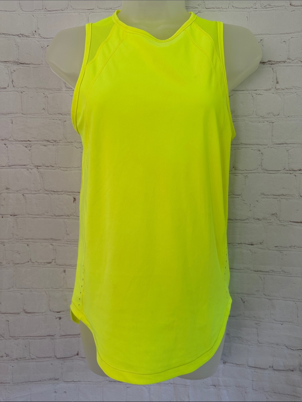 Lululemon Sculpt Tank Racerback Tank Top 2.0 lemon yellow neon - Picture 2 of 8